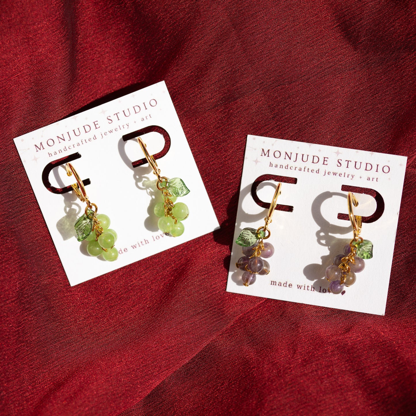 Pendientes Huggie de uvas