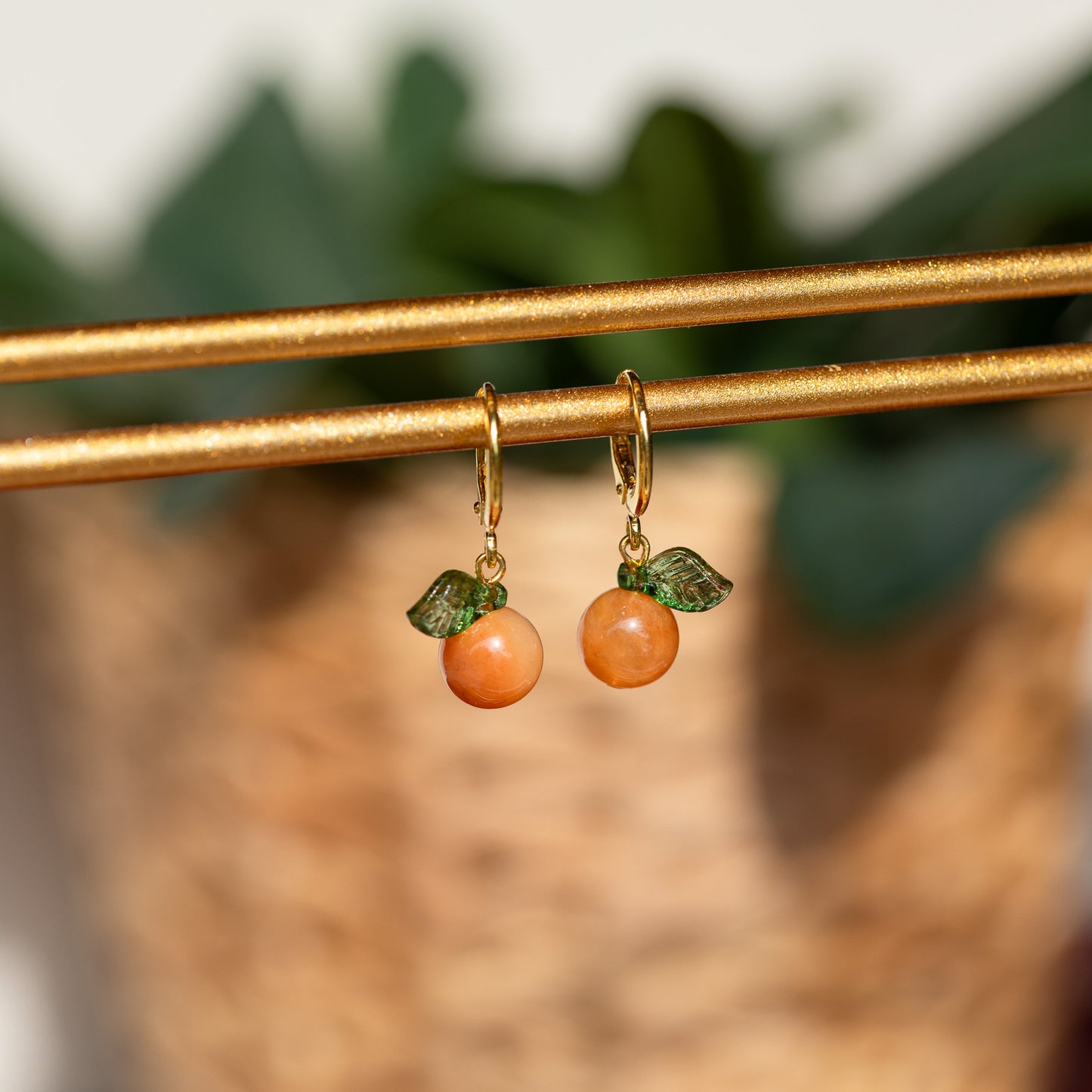 Pendientes Huggie naranjas