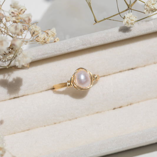 Dainty Pearl Ring