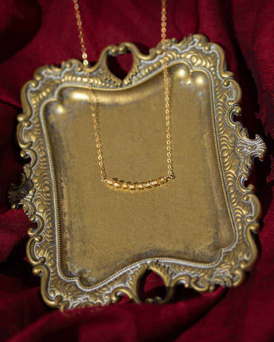 Collar con barra de piedra de nacimiento