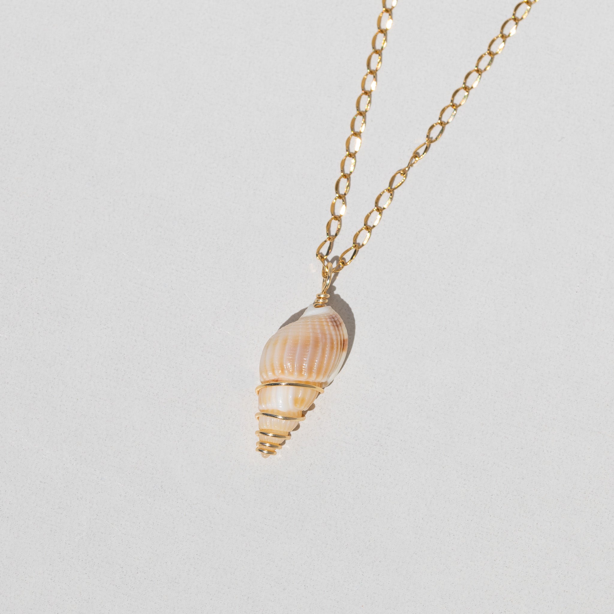 Scallop Shell Necklace III. | masaii.us
