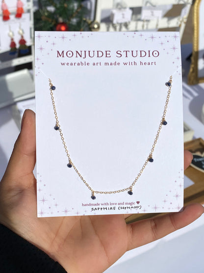 Gargantilla con cuentas colgantes y piedra de nacimiento (rellena de oro de 14 k)