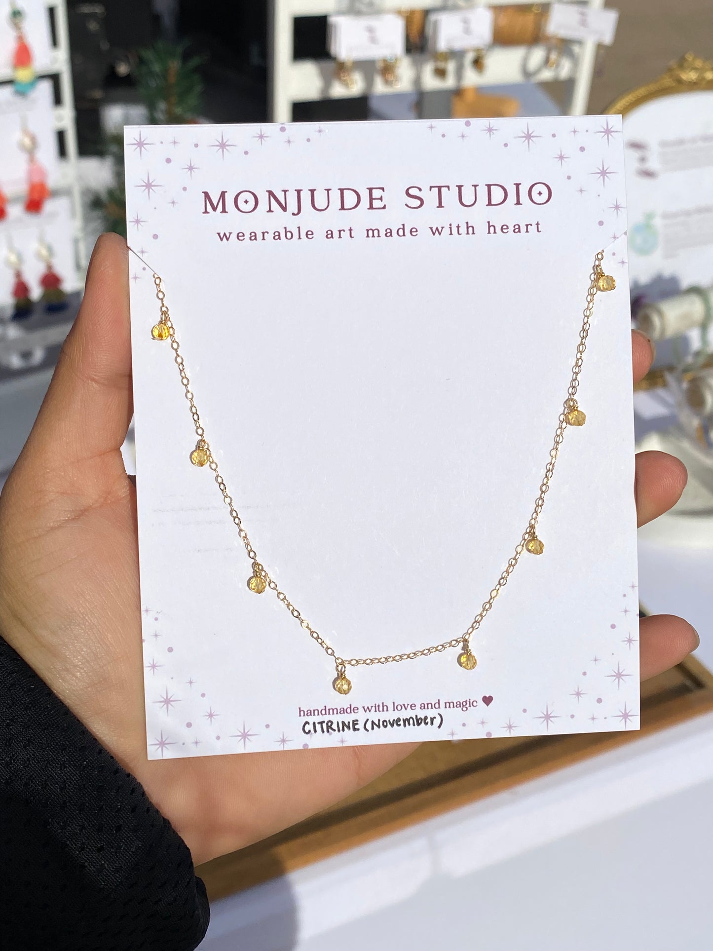 Gargantilla con cuentas colgantes y piedra de nacimiento (rellena de oro de 14 k)