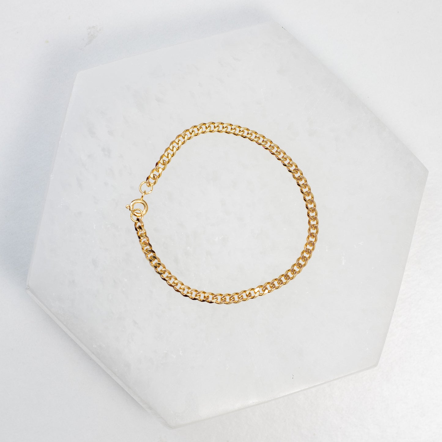 Thin Cuban Chain Bracelet (18k Gold Filled)